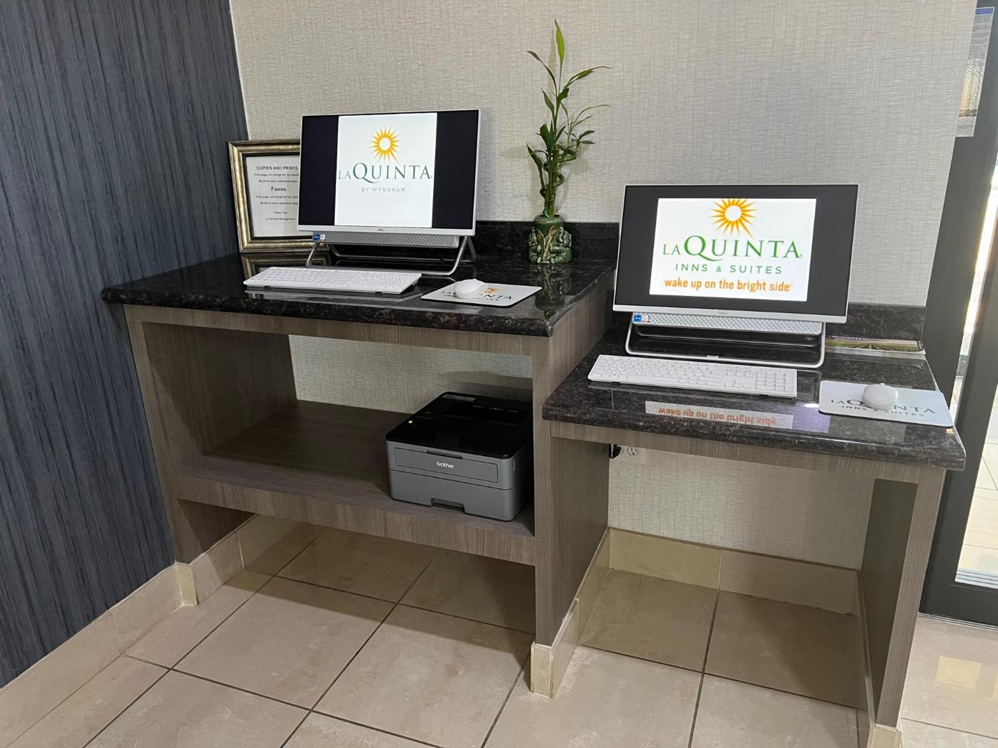 La Quinta By Wyndham Alvarado Экстерьер фото